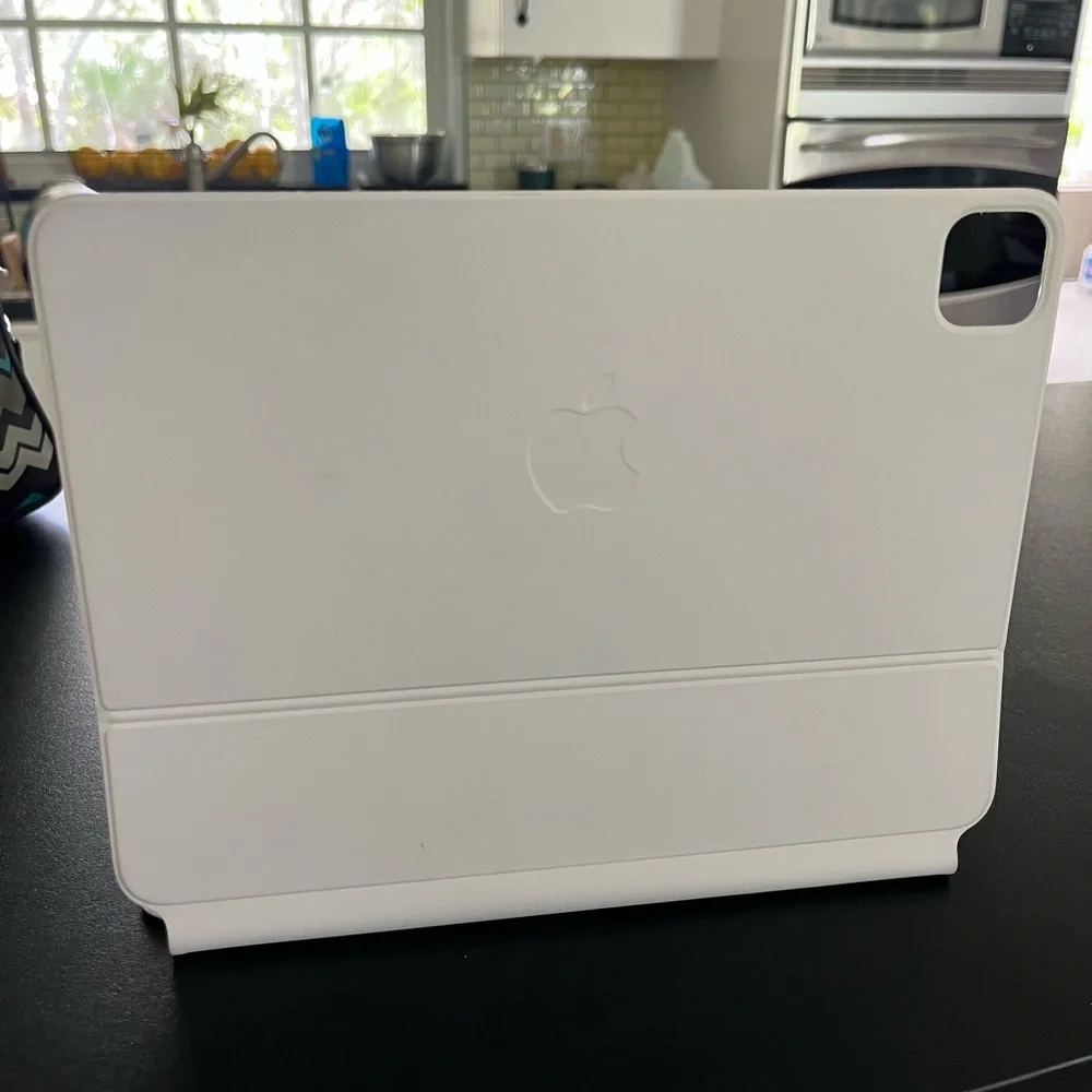 Magic Keyboard for IPAD pro 11-inch and IPAD Air (5th generation)
